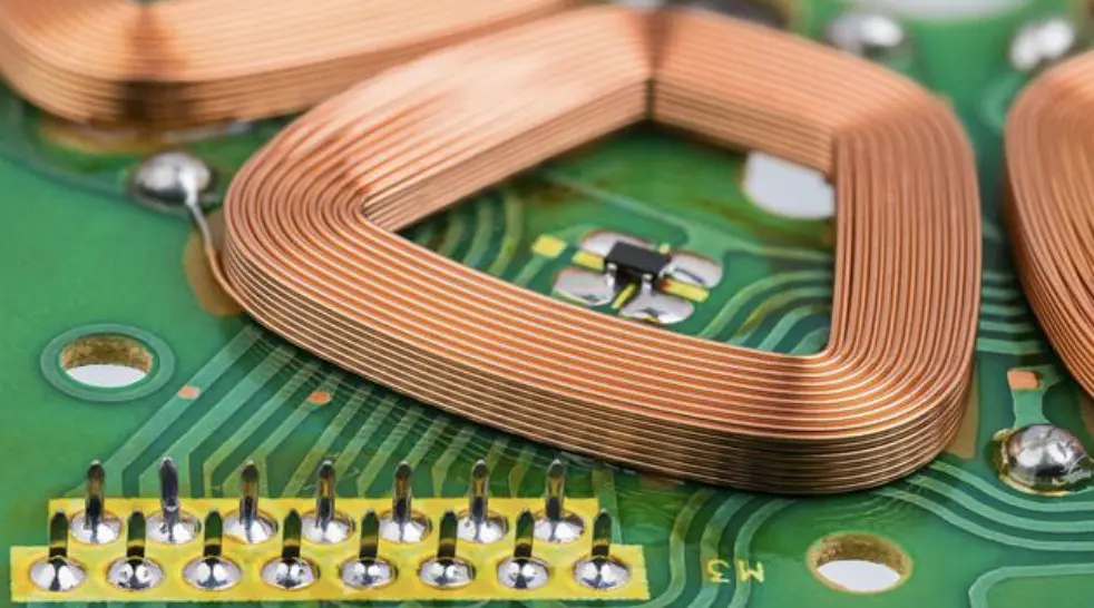 Vim li cas cov hlau hluav taws xob dov rau zeb tseem ceeb rau cov xaim hlau niaj hnub?